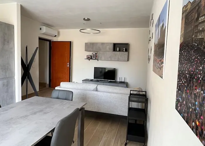 Sotto Le Mura, Torri * Sienne